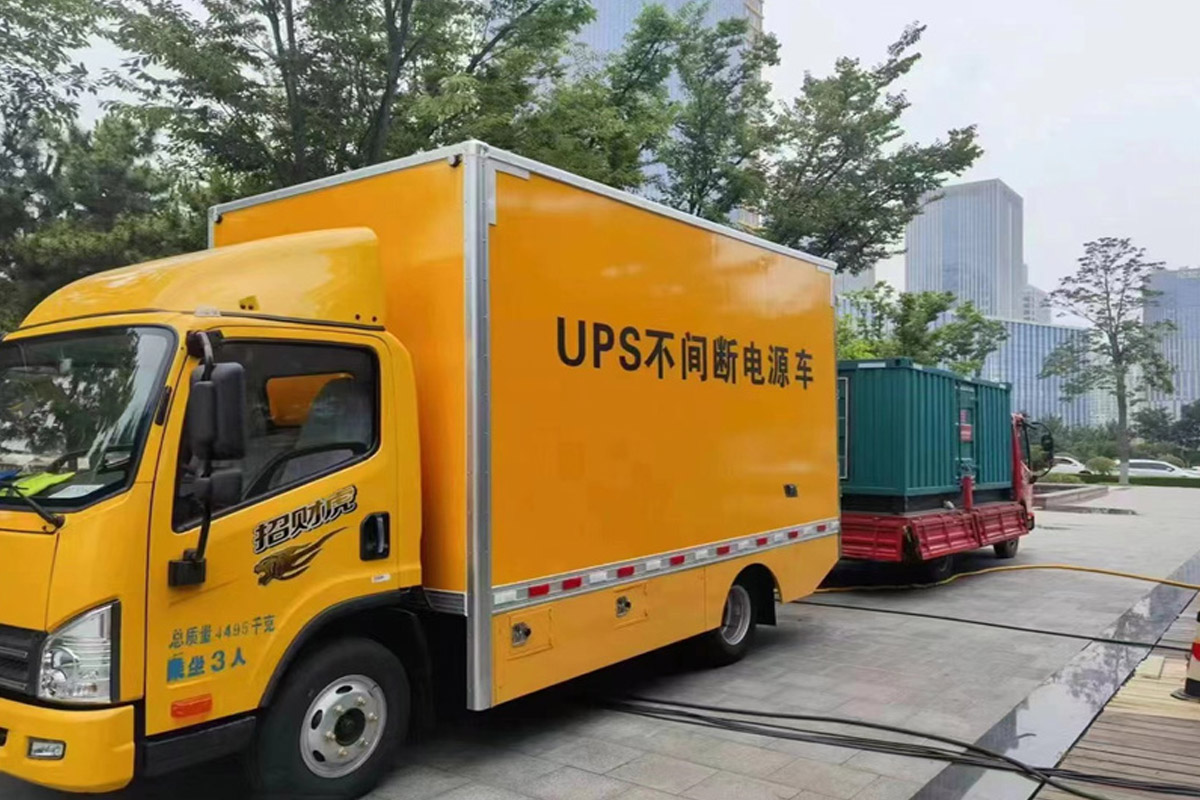 瓦房店发电机租赁施工现场
