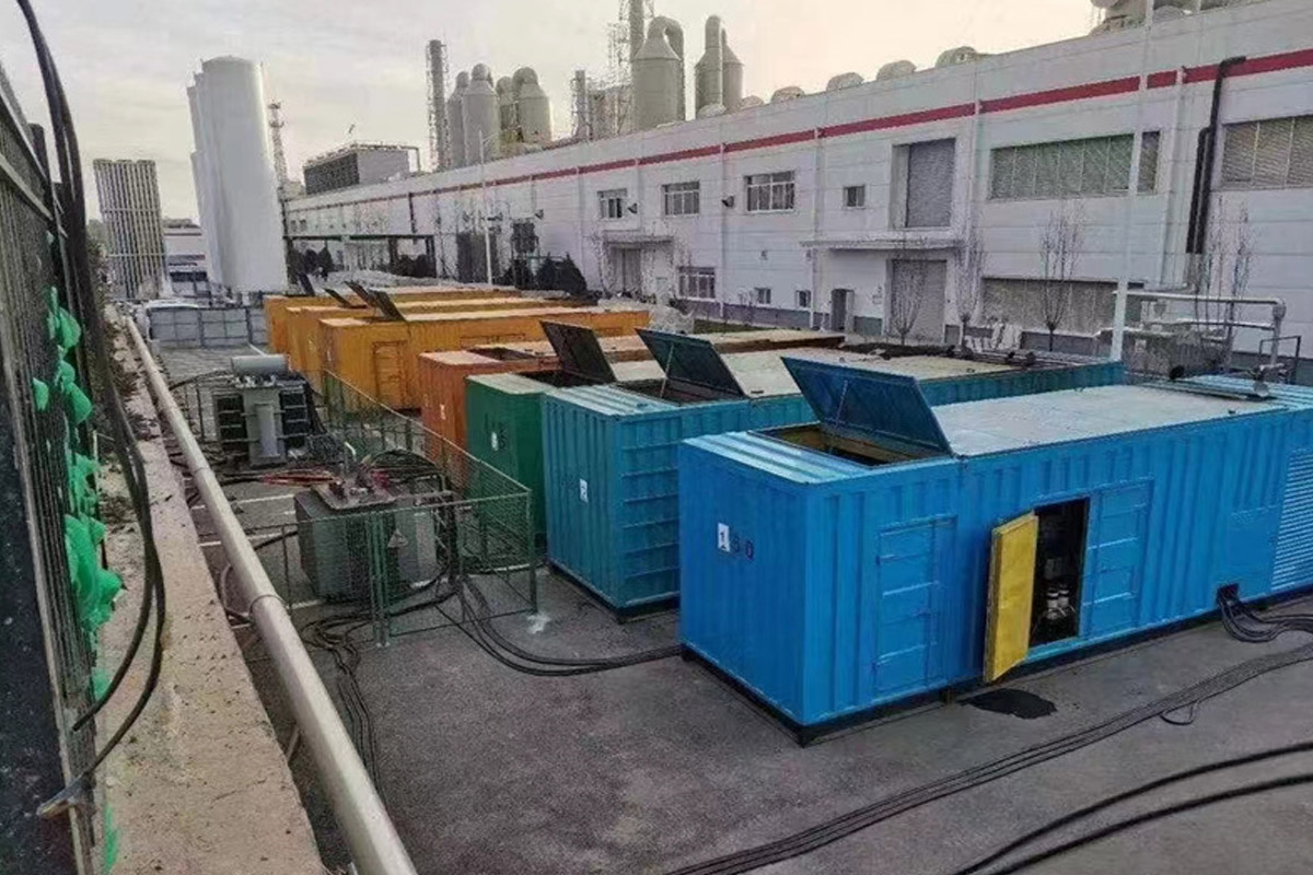 瓦房店发电机租赁施工现场